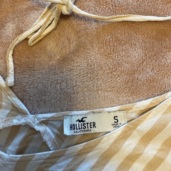 Hollister Shirt - Picture 3 of 3